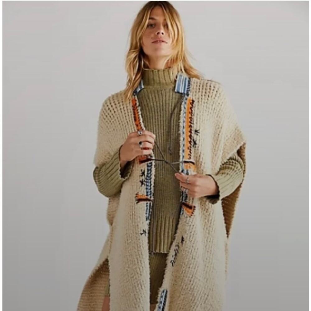 Free People Lonestar Poncho Cardigan XS Cream Boho Knit Hooded Duster Sweater